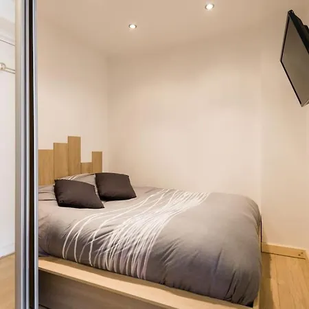 Pied-a-terre Cosy Face Aux Pistes De La Princesse Appartamento